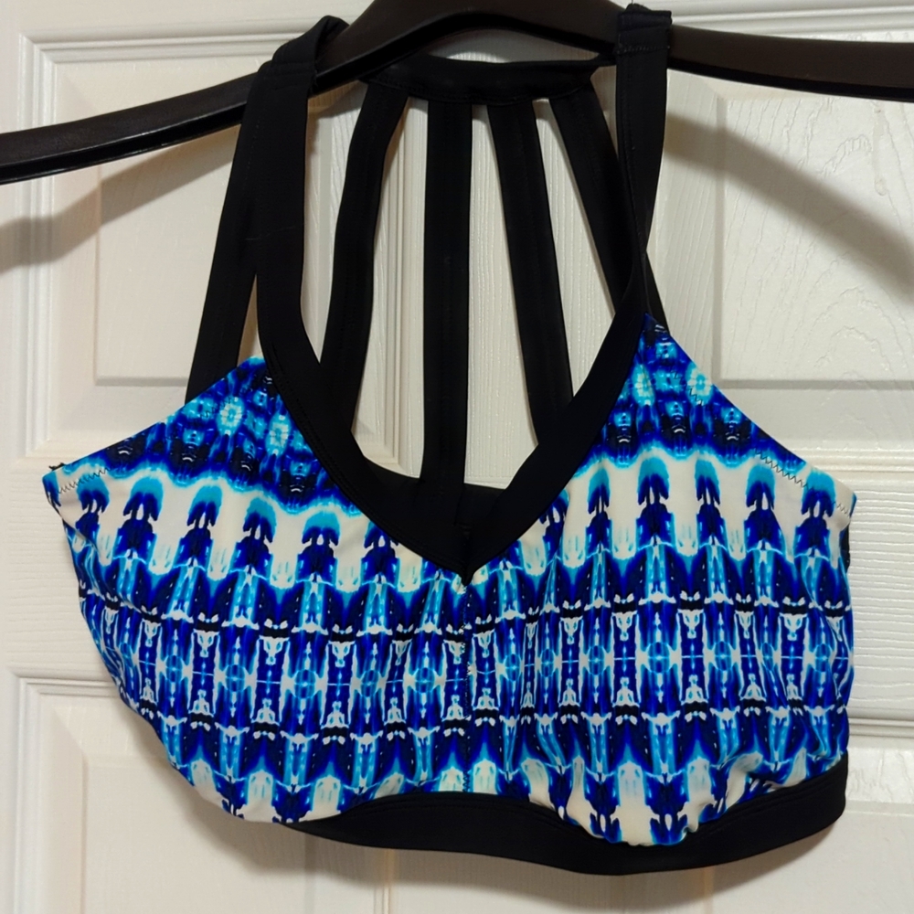 Forever 21 cage back bikini top